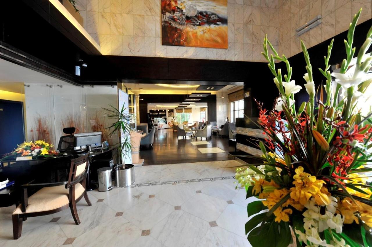 Continent Al Waha Hotel Riyad Exteriör bild